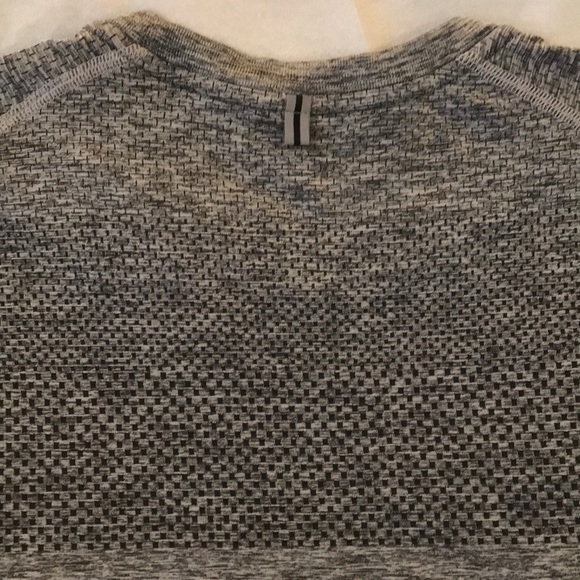 BRAND NEW Men’s Nike Dri-Fit Knit SS; sz XL only - Picture 3 of 8